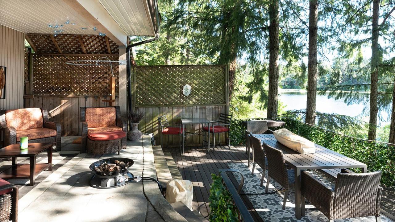 Willow Suite - Lakeside Retreat Виктория Екстериор снимка