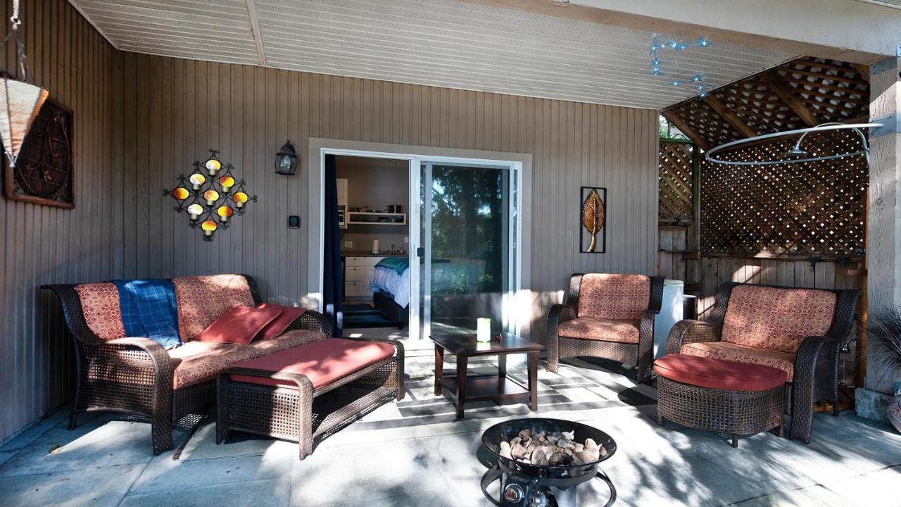 Willow Suite - Lakeside Retreat Виктория Екстериор снимка
