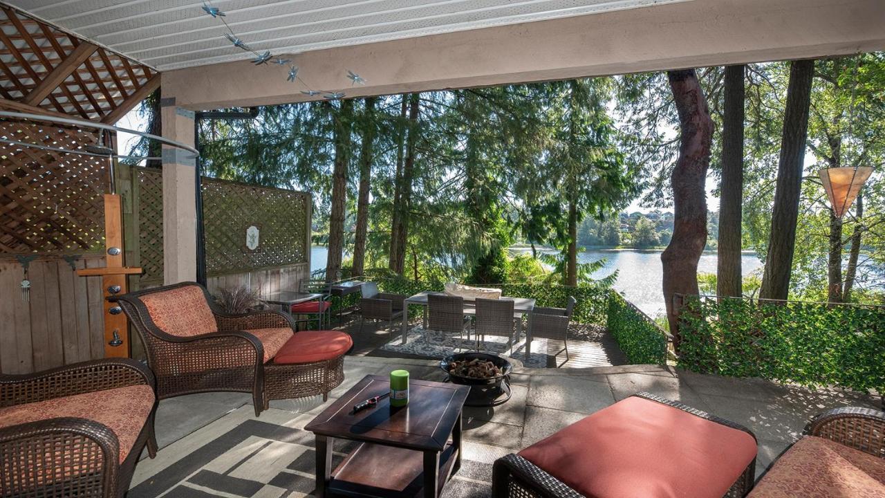 Willow Suite - Lakeside Retreat Виктория Екстериор снимка